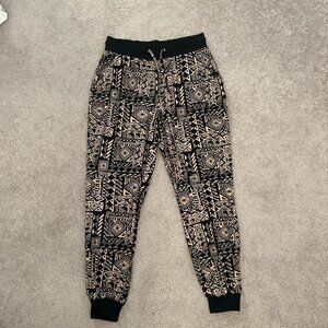 Aztec Print Jogger Pants – Size Medium